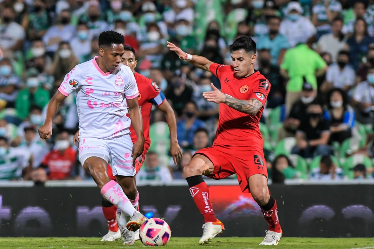 Santos y Toluca empataron 2-2 en el TSM.
