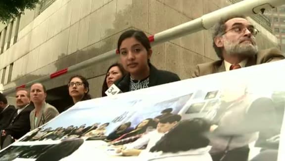 La abogada Cinthia Flores fue arrestada en Los Ángeles durante una protesta migratoria.