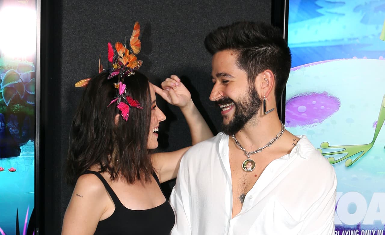 Aunque ni el cantante ni su esposa han publicado nada en sus cuentas oficiales, la noticia fue dada a conocer este 6 de abril en Despierta América y posteriormente, también confirmada por la periodista Mandy Fridmann, del diario La Opinión.