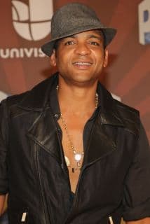 <b>Descemer Bueno</b>
<br>Nominaciones 1:
<br>Pop/Rock - Colaboración Del Año 'Nos Fuimos Lejos' Descemer Bueno & Enrique Iglesias Ft. El Micha
<br>