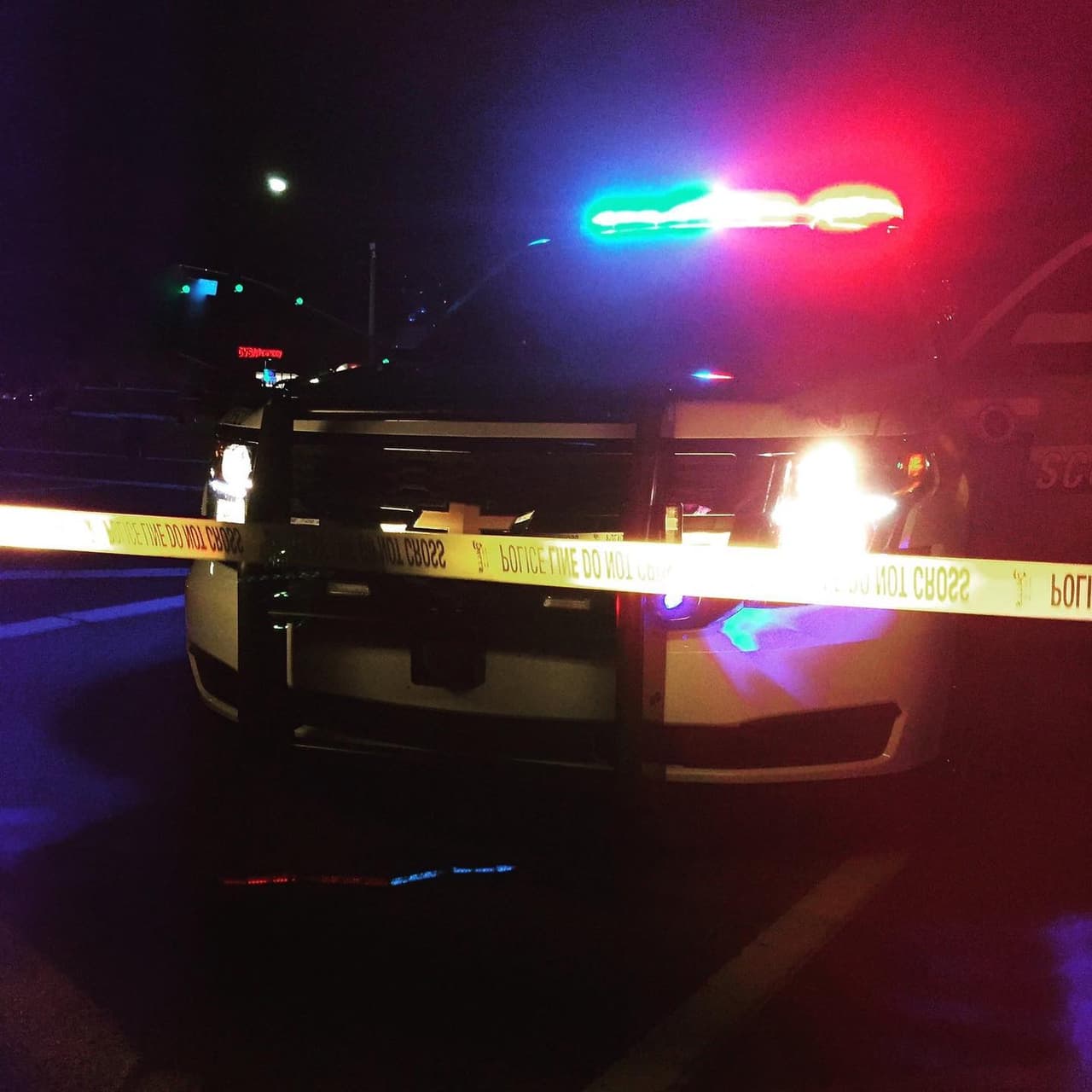 Acusan a un adolescente de matar a un hombre afuera de un negocio en el sur de Phoenix