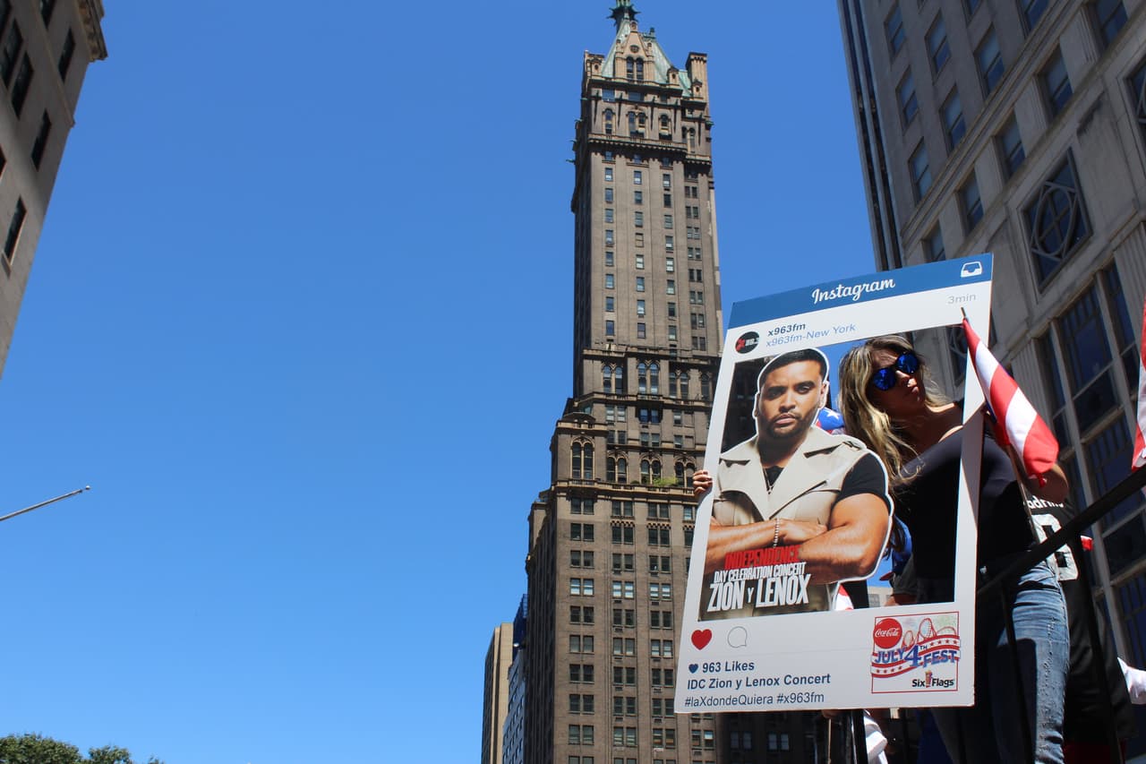 El orgullo boricua se hizo sentir en la quinta avenida en el Desfile Puertorriqueño de New York. Nuestra carroza la encendió Vico C y el Dream Team de DJs de La X.