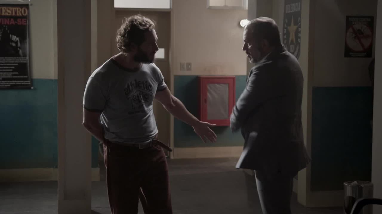 Dino descubrió que no podría acercarse más a Eliza, entonces optó por denunciarla por su agresión antes de desaparecer en Campo claro y logró que la encarcelaran. Fue ahí cuando conoció al verdadero padre de Eliza, Germano.