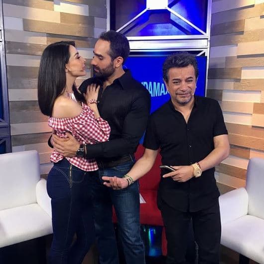 "[...] Me sentía como atrapada, ¿no? De cierta manera, viviendo sola en la Ciudad de México con mis dos hijitos y de repente llega este hombre (Marcos Montero), como hombre fresco [...]", indicó.