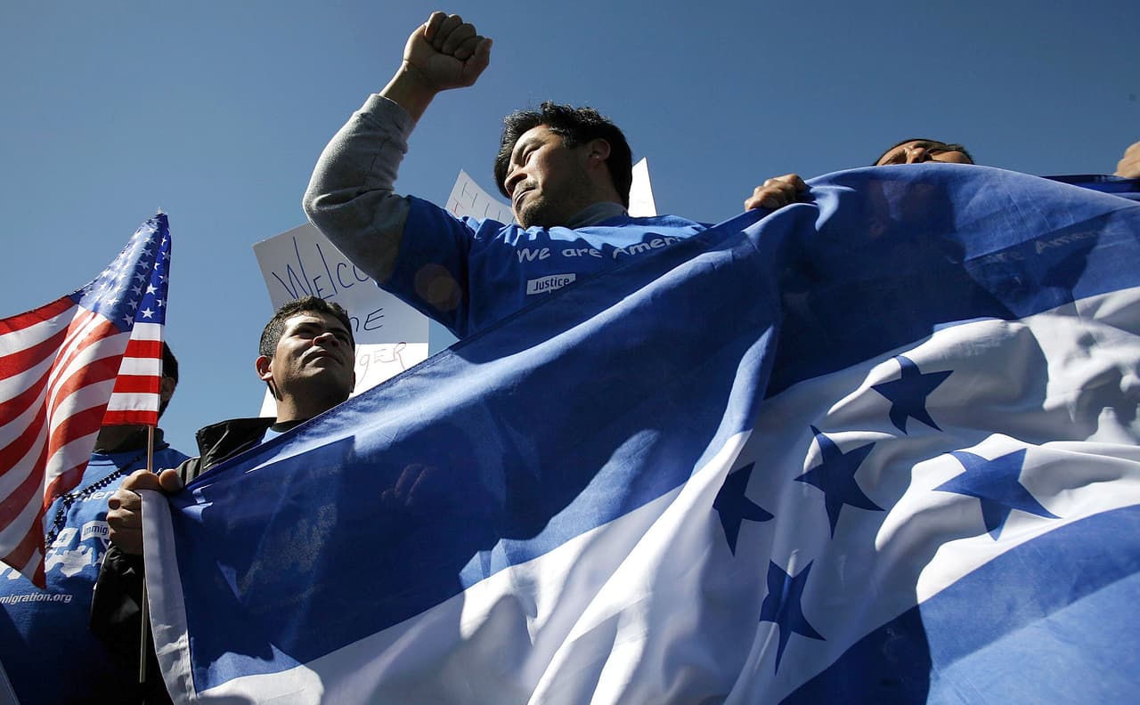 Hondureños y nicaragüenses indocumentados en Estados Unidos aguardan prórroga del TPS