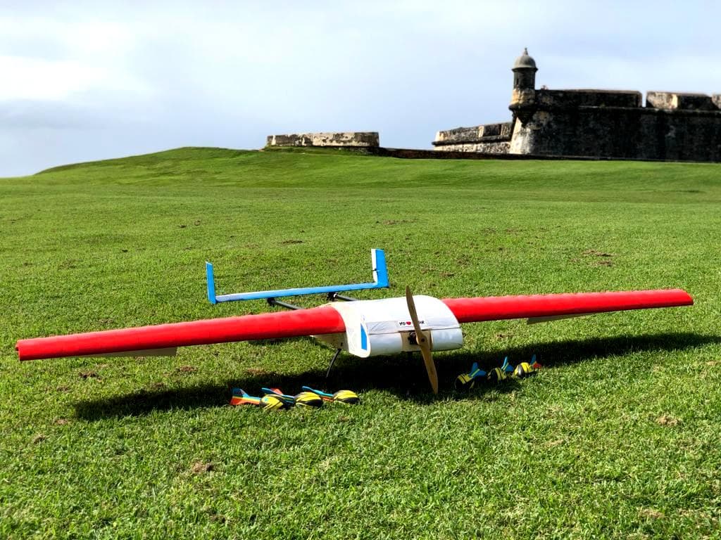 Estudiantes del Recinto Universitario de Mayagüez ganan competencia de diseño de aviones