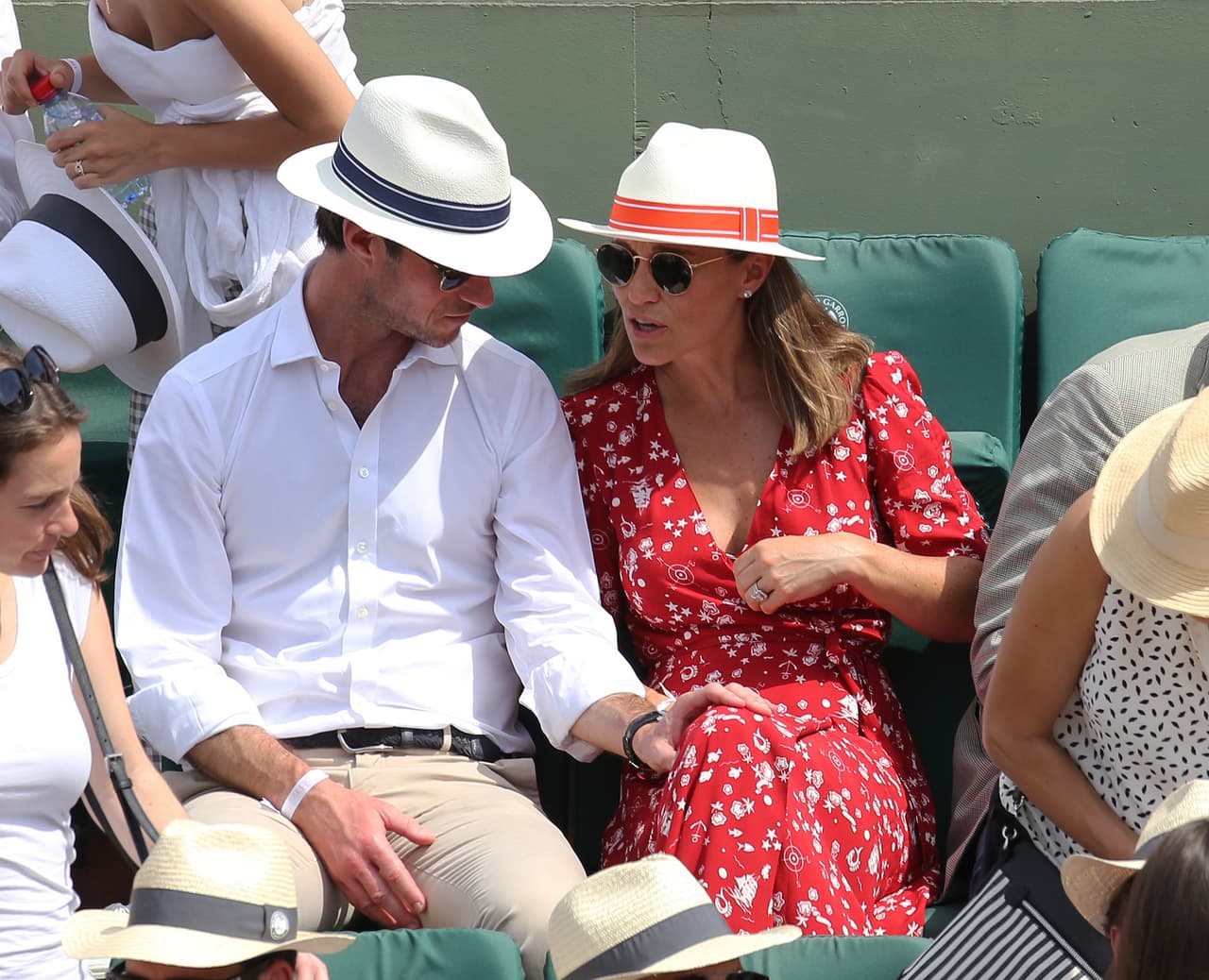 La pareja anunció que su hijo nacerá aproximadamente en octubre de 2018.