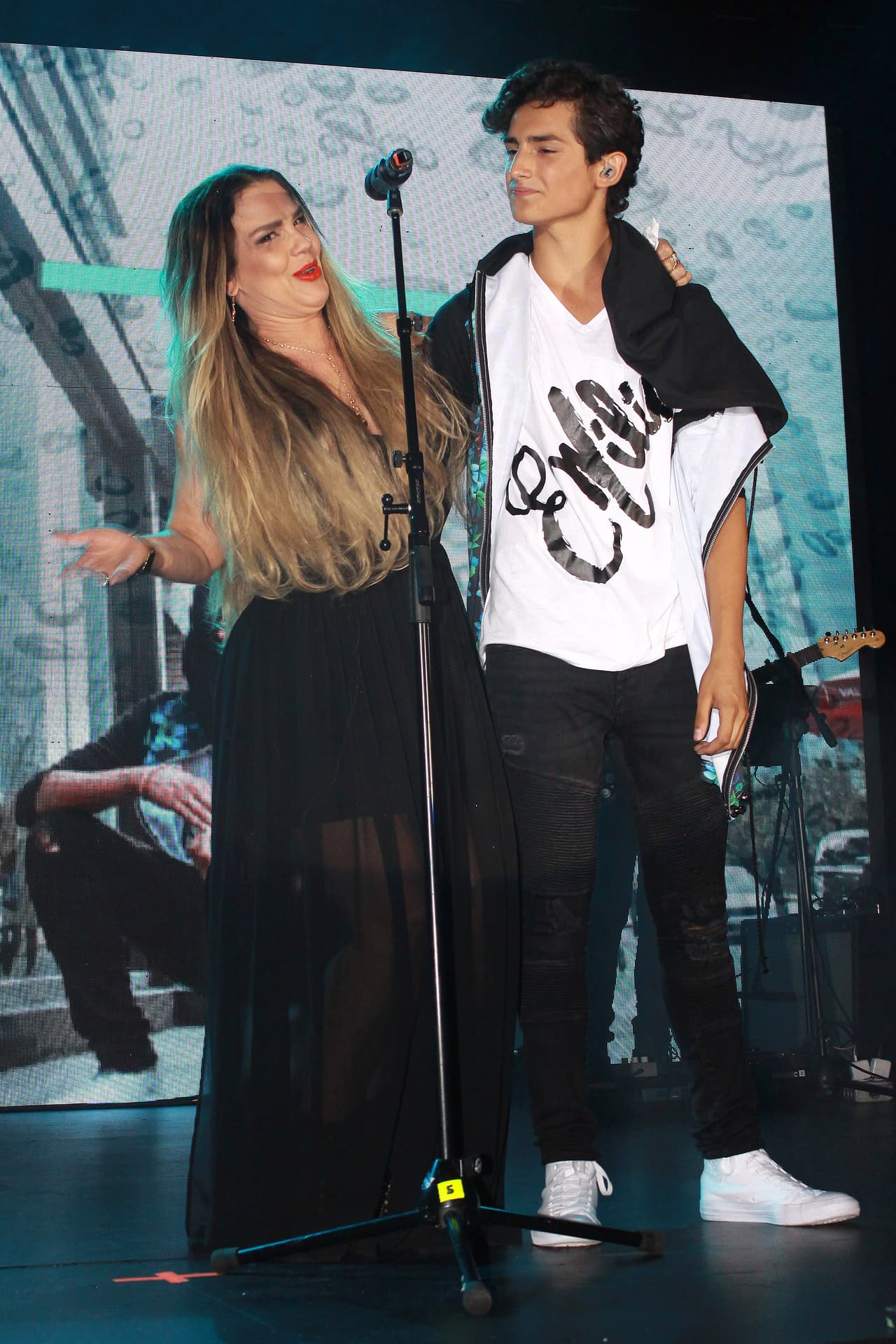 "[...] Para su mamá (Emilio) es parte fundamental. Hace rato me habló [...] '¿cómo est´á, Juan?, ¿cómo los ves?'; entonces, ambos tenemos una responsabilidad de estar cuidándolo [...]", afirmó Osorio.