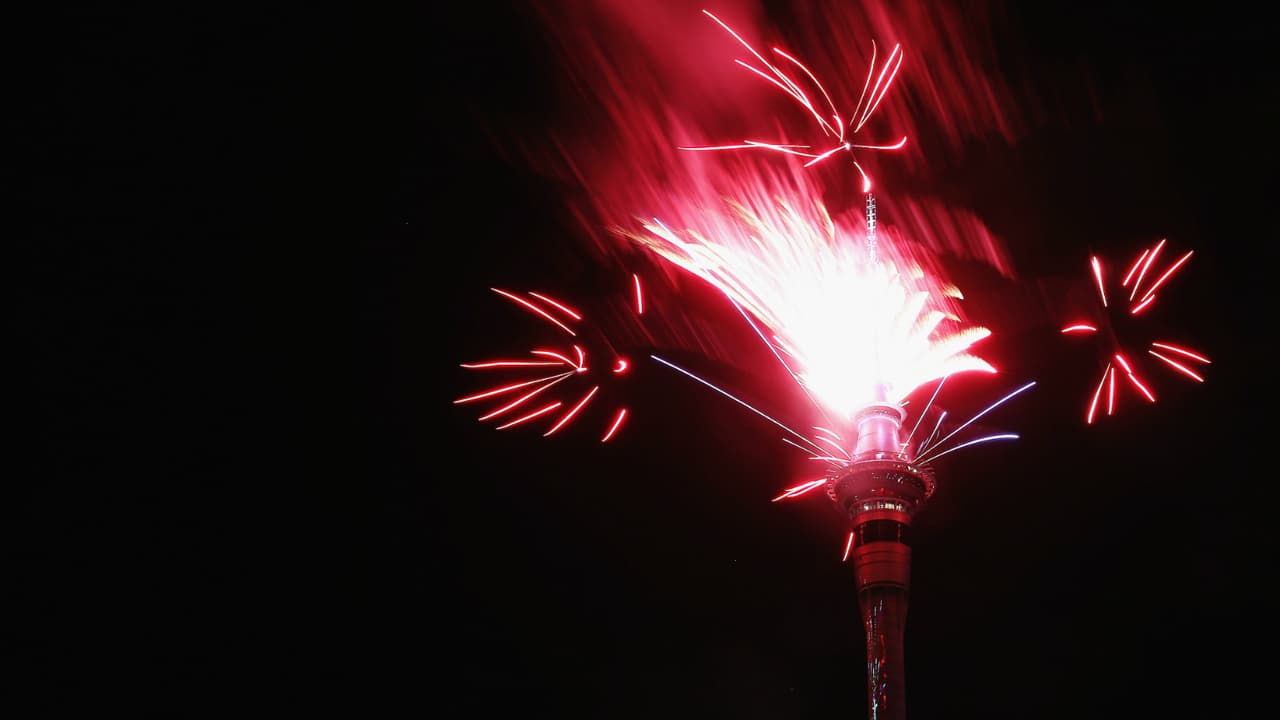 En Nueva Zenlanda, la torre Auckland Sky tuvo un impresionante show de pirotecnia.
