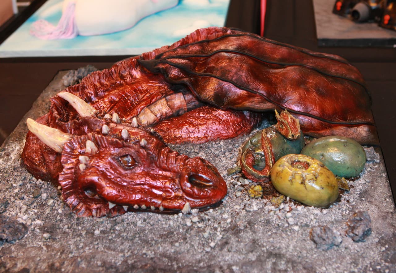 La competencia de pasteles mundial, Cake International, exhibió pasteles que llevan la decoración culinaria a lugares inesperados, con repostería en forma de personajes de películas, pájaros, perros y hasta un bebé. El show se llevará a cabo del 17 al 19 de marzo en Birmingham, Inglaterra.