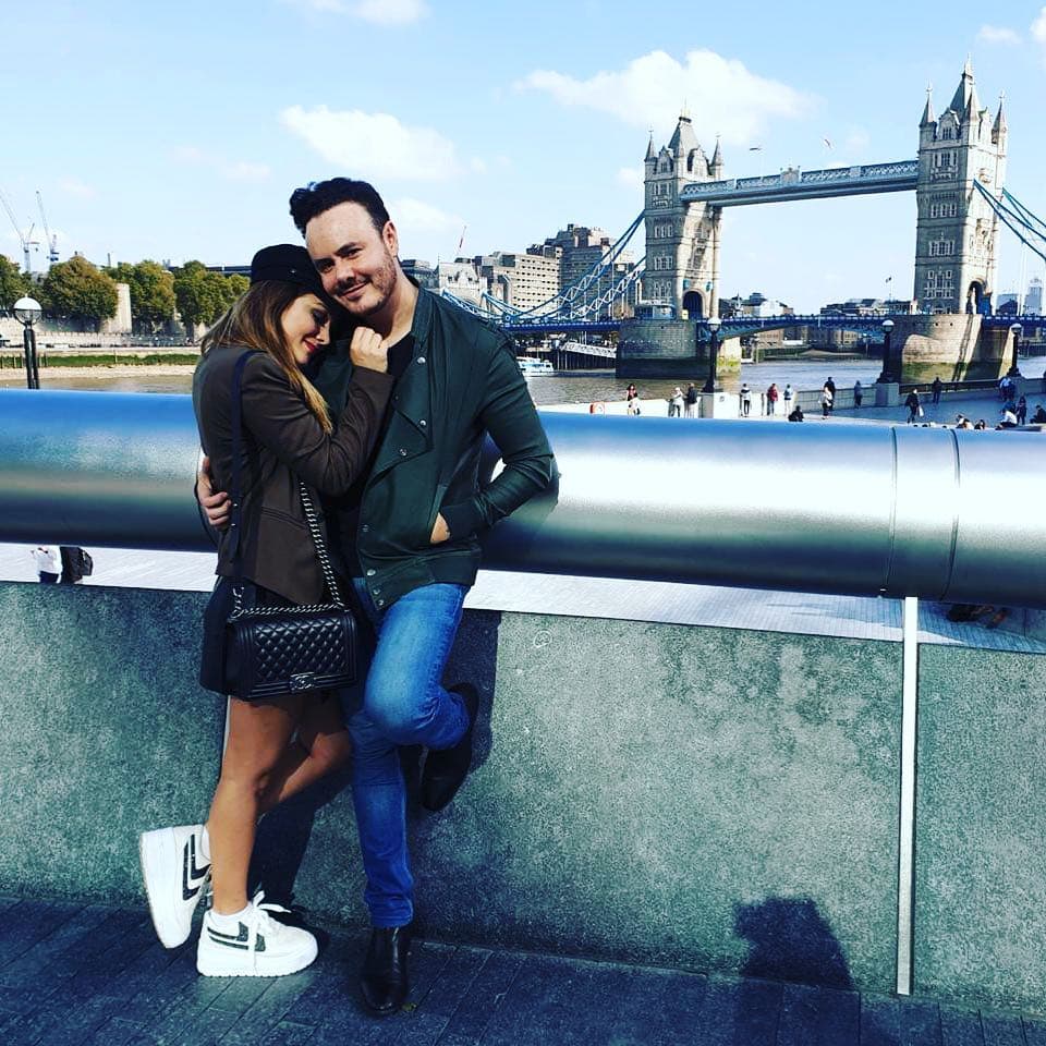 La última relación que se le conoció al intérprete fue con Sherlyn, noviazgo que mantuvieron desde noviembre de 2018 hasta marzo del presente año.