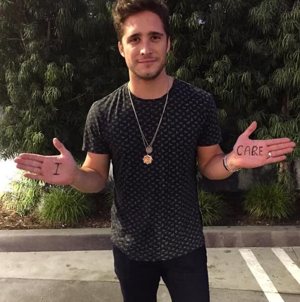 Diego no sólo se dedicó a la actuación también incursionó en el mundo de la música. Esas son sus dos pasiones.