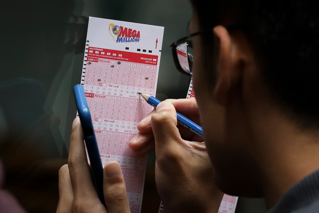 Números ganadores lotería Mega Millions sorteo martes 28 de febrero
