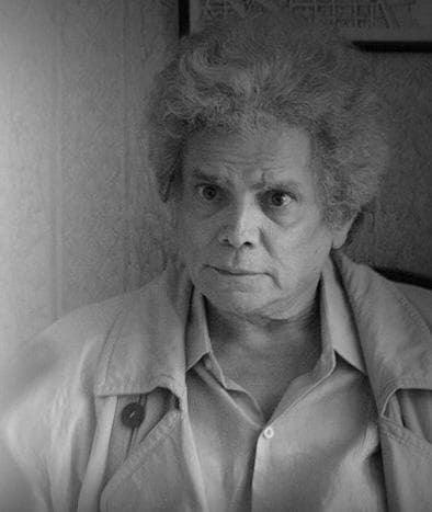 El actor cuenta con el apoyo de su familia, aunque no está casado ni tiene pareja sentimental, siendo la fallecida actriz, Viridiana Alatriste, su más grande amor.