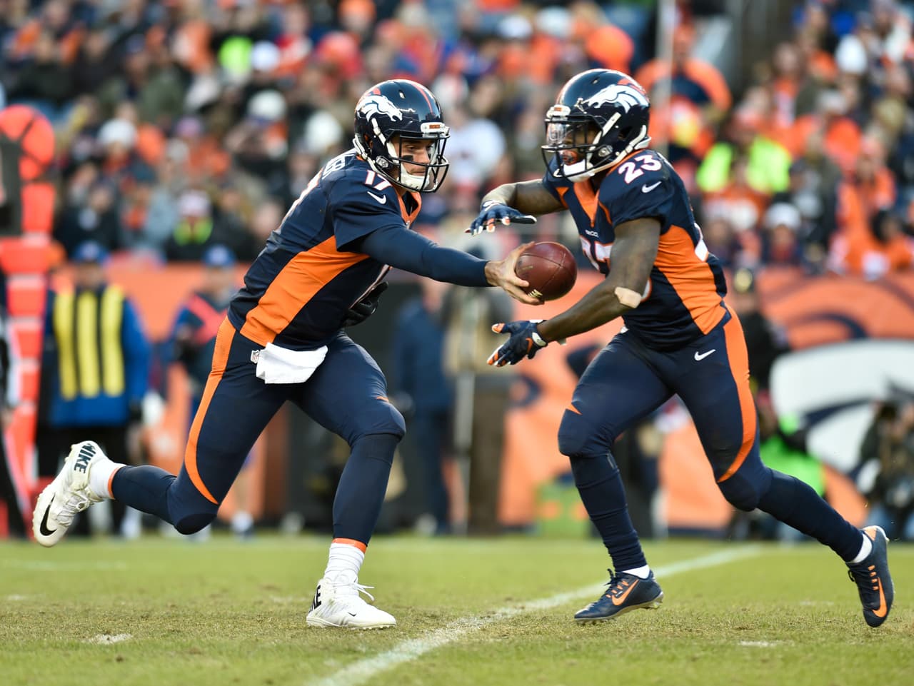 Ronnie Hillman: Los Broncos no deben dejar ir a Brock Osweiler