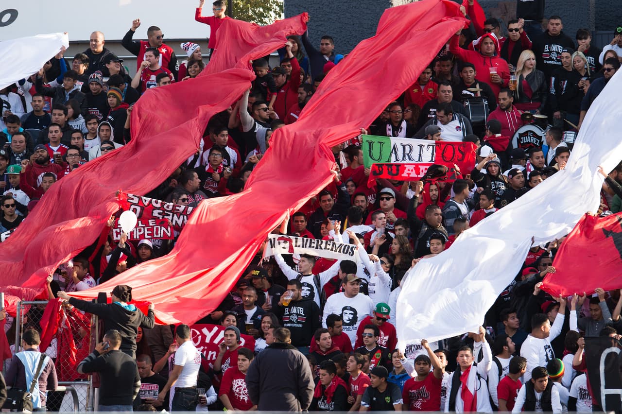 Se rompió reja y hubo varios aficionados lesionados en la Final del Ascenso en México