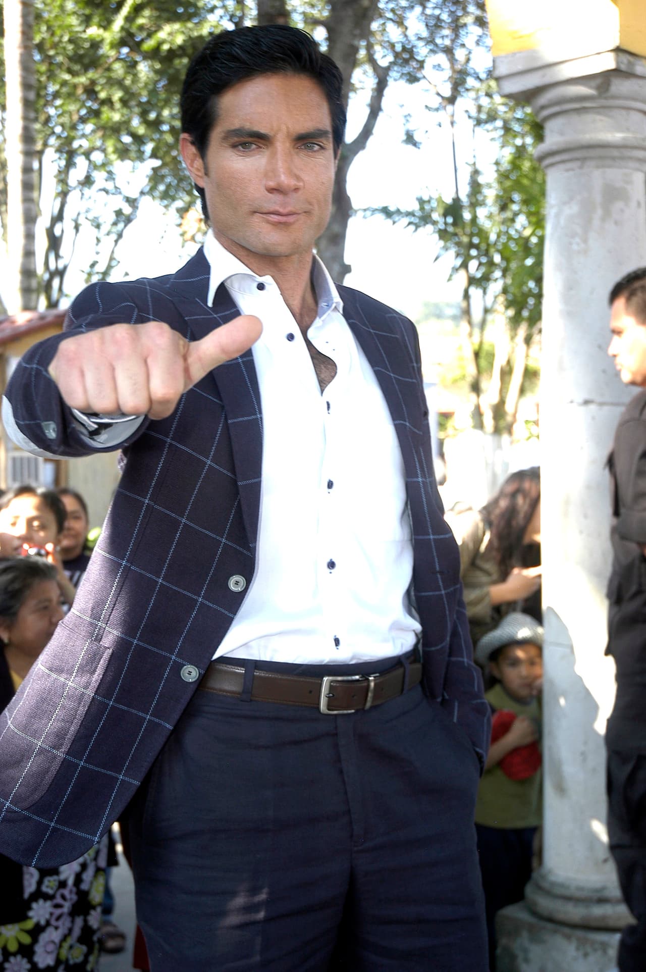 A diferencia de su personaje en 
<a href="http://www.univision.com/novelas/la-candidata/">'La Candidata'</a>, 
<b>Víctor</b> no incursionaría en la política porque no tiene vocación para eso.