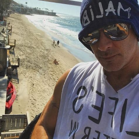 De acuerdo con información del portal La Opinión, a finales de septiembre pasado Fernando Carrillo comentó que próximamente se reuniría con Adela a fin de convencerla para que regrese a la actuación.