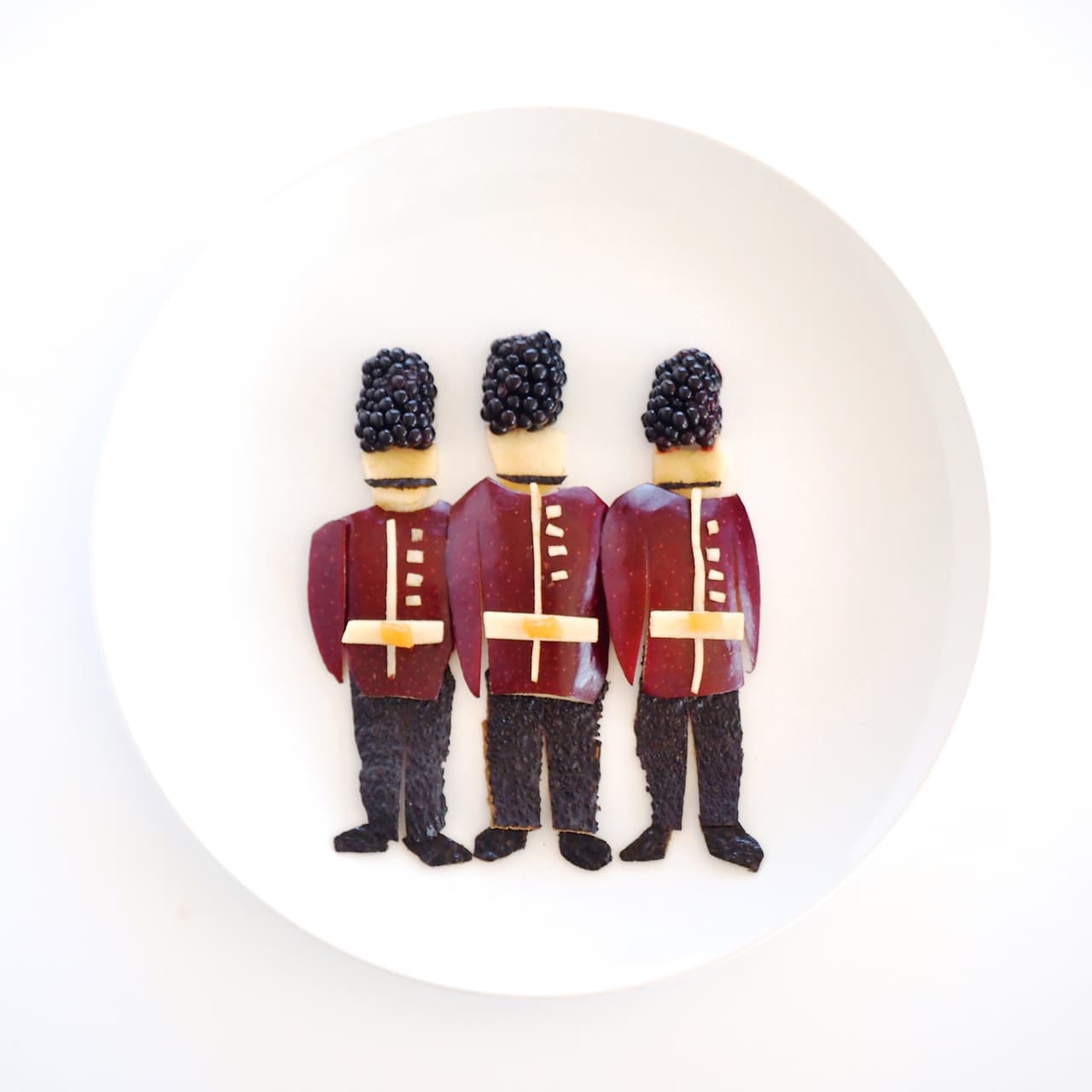 Estos guardias ingleses podrían resguardar tu comida... o ser ella.