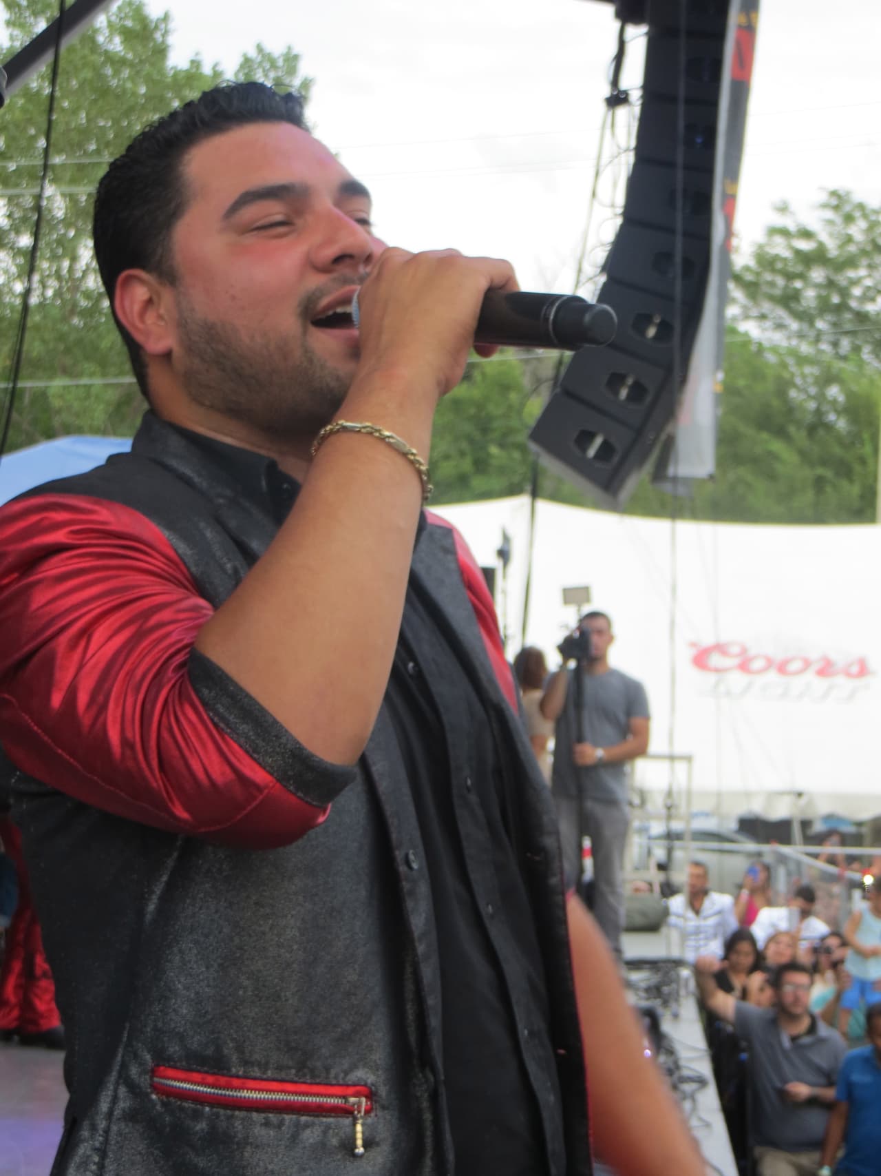 Banda MS puso a todos los asistentes de Fiestas Patrias 2015 a mover el esqueleto. Todo un deleite verlos en el escenario.