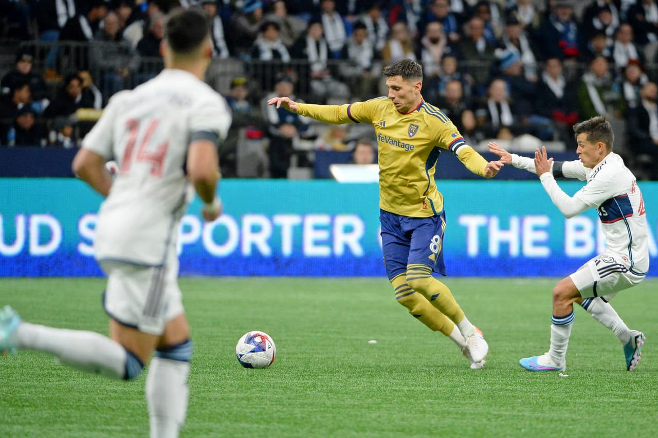 ¡En bandeja de plata! Jefferson Savarino le pone su sello a triunfo de RSL en Vancouver