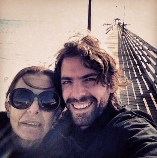 <b>José María de Tavira</b>
<br>Cuando tenía tan sólo siete años, el histrión mexicano comenzó su carrera en la actuación, esto gracias a la influencia de sus padres, la estrella Rosa María Bianchi y el director de teatro Luis de Tavira.