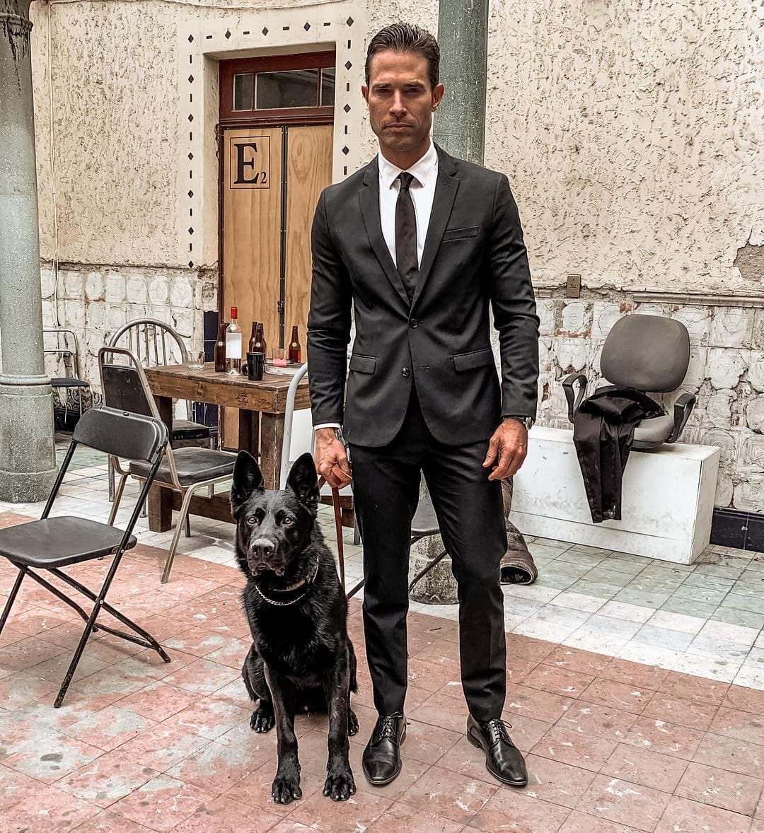 “Miguel es un tipo bueno”, dijo al describir a su personaje en esta entrevista, “es honesto, muy humano, comete errores, tiene muchísimas virtudes y todas sus acciones dan un resultado, dependiendo de lo que accionó: si hace hace cosas bien, le va bien, si las hace mal, le va mal”.