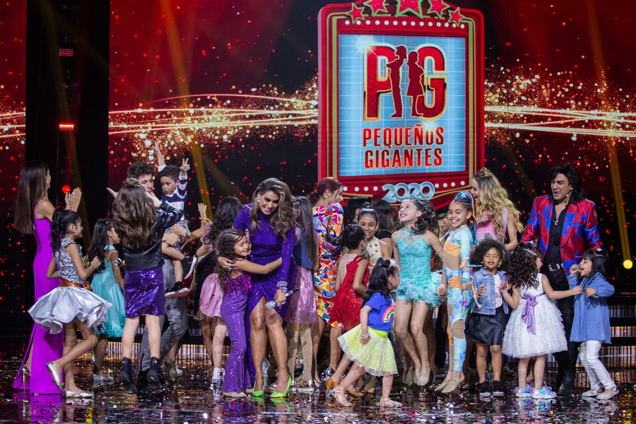 El segundo programa de Pequeños Gigantes estuvo cargado de emociones intensas dado las extraordinarias presentaciones de 10 cantantes, 10 bailarines y tres carismáticas. Los duelos de canto y baile estuvieron muy reñidos y a continuación te presentamos a los niños que continúan en la competencia.