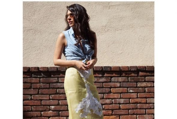 Bueno, la verdad es que casi todo le va bien a esta mujer y ¡qué sofisticación!