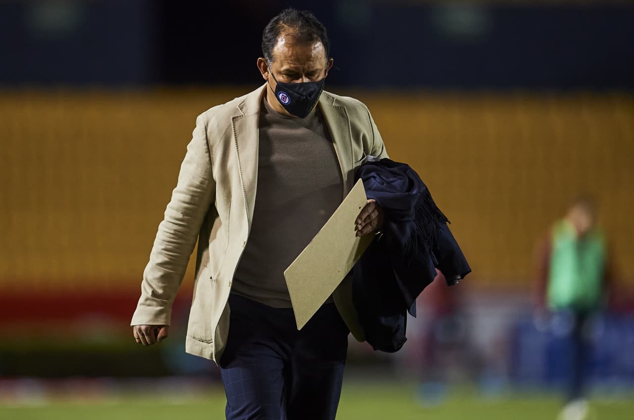 Juan Reynoso sobre Cruz Azul: "El borrón y cuenta nueva no existe"