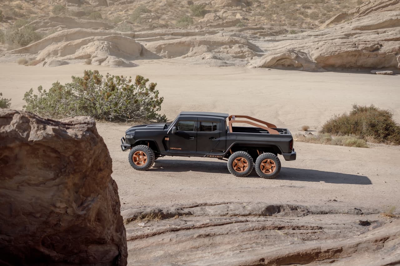 - 7.0L Supercargado V8 1,300 HP