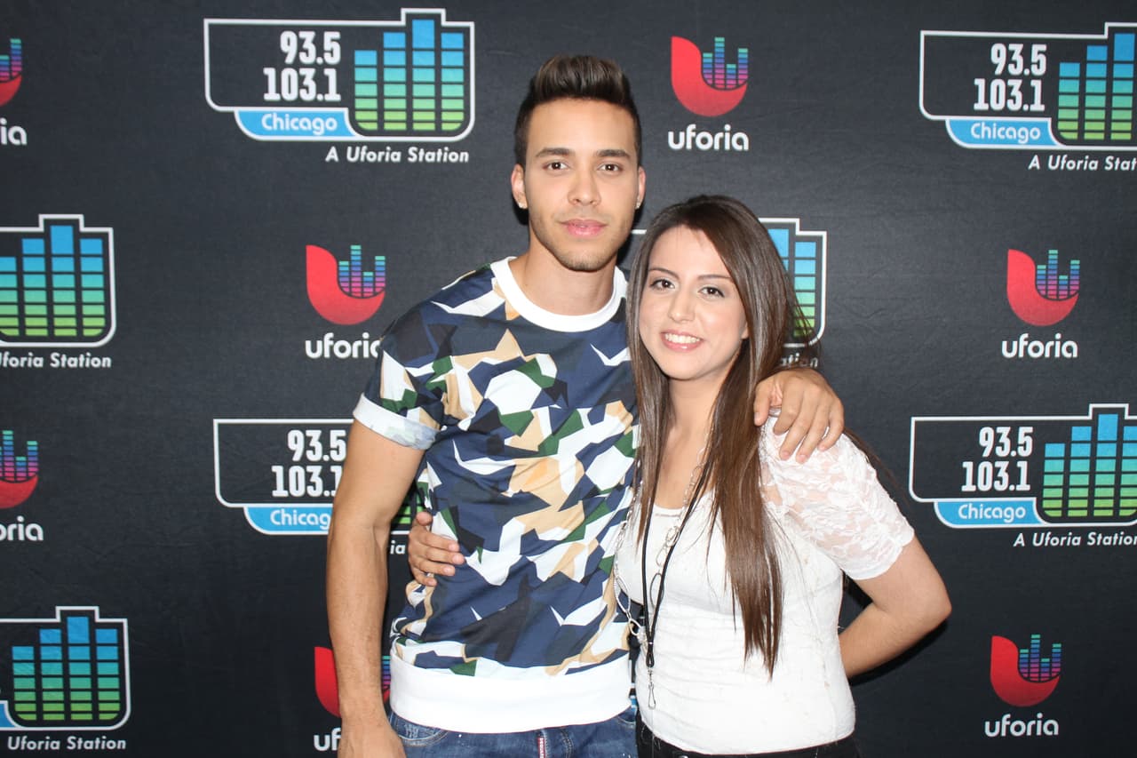 Las fans estaban muy emocionadas de poder conocerle.