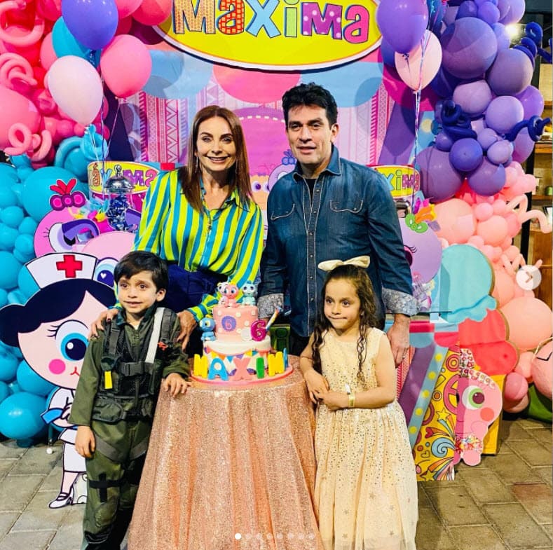 Hijos de Elizabeth Álvarez y Jorge Salinas