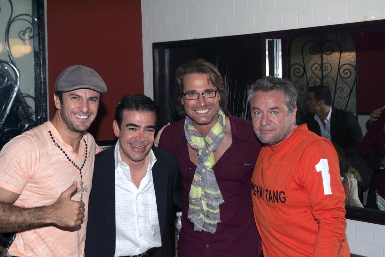 La producción de José Alberto 'El Güero' Castro también contó con las actuaciones de Alejandro Ávila, quien interpretaba a Cutberto, (pareja de Juana) y de Toño Mauri, quien daba vida a Hernán Ledezma.