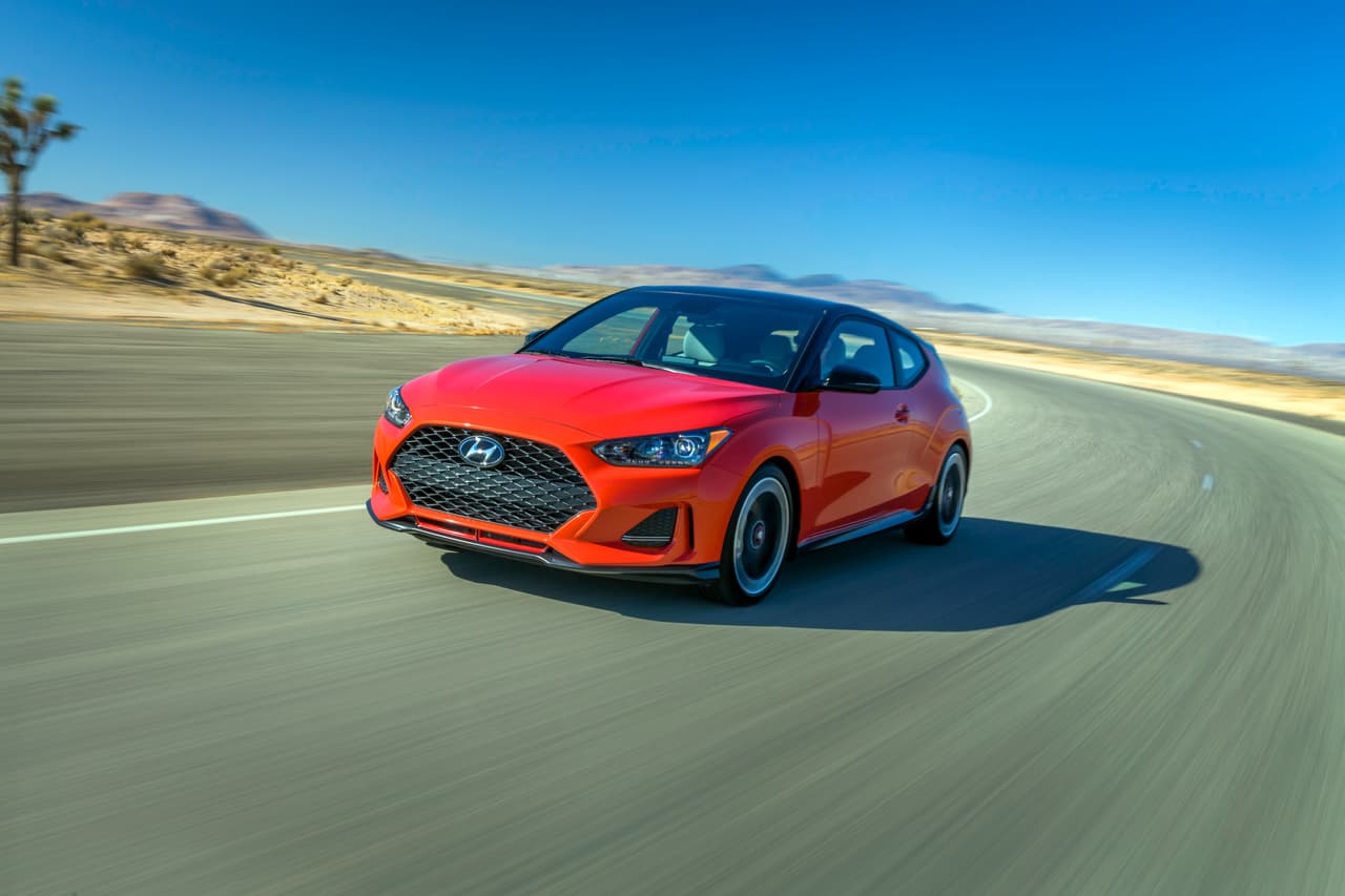 El Hyundai Veloster 2019 y sus versiones Turbo y R-Spec estarán disponibles a mediados de año en EEUU. El motor de entrada es un cuatro cilindros de 2.0 litros y 147 hp.
