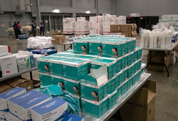 Las máscaras se están desplegando de la Reserva Nacional Estratégica, que actualmente tiene más de 750 millones de máscaras N95, el triple que en enero de 2021, dijo la Casa Blanca.