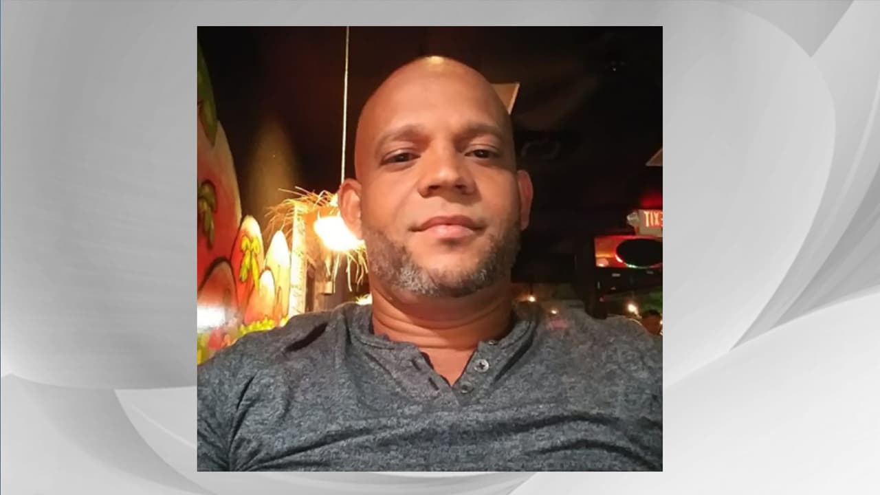 Sigue búsqueda de hispano acusado de violar a su esposa a punta de cuchillo en Georgia