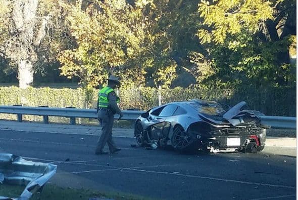 Primer McLaren P1 accidentado