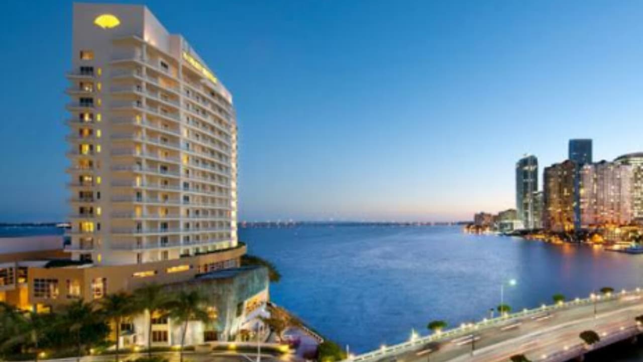 Demolerán el hotel Mandarin Oriental ubicado en Brickell Key