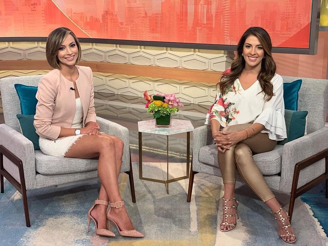 Las chicas de la noticia de Despierta América se conocieron cuando recién se mudaron a Miami. Las hizo identificarse el amor por su patria, sin embargo con el tiempo descubrieron que muchas cosas más las unían.