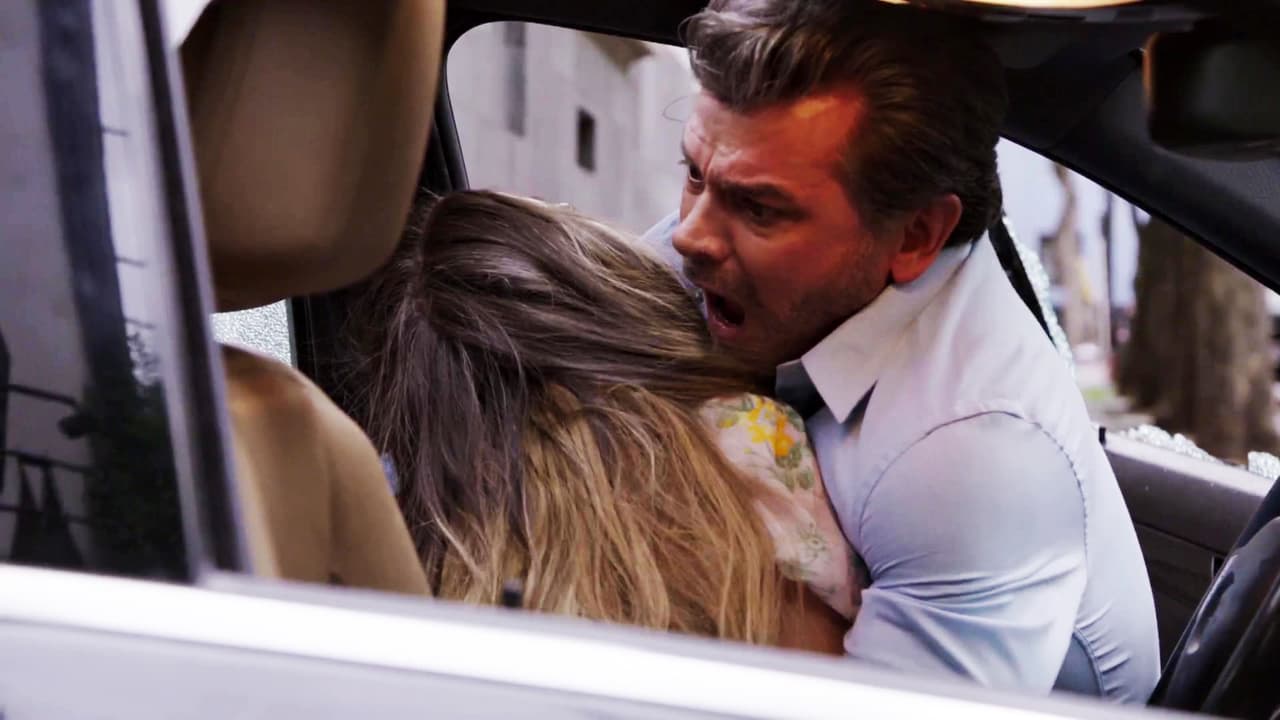 Tras el terrible asesinato de la familia de Gustavo, los abogados del despacho Vega y Asociados se volverían víctimas recurrentes de los ataques del 'Ciego' y sus socios.