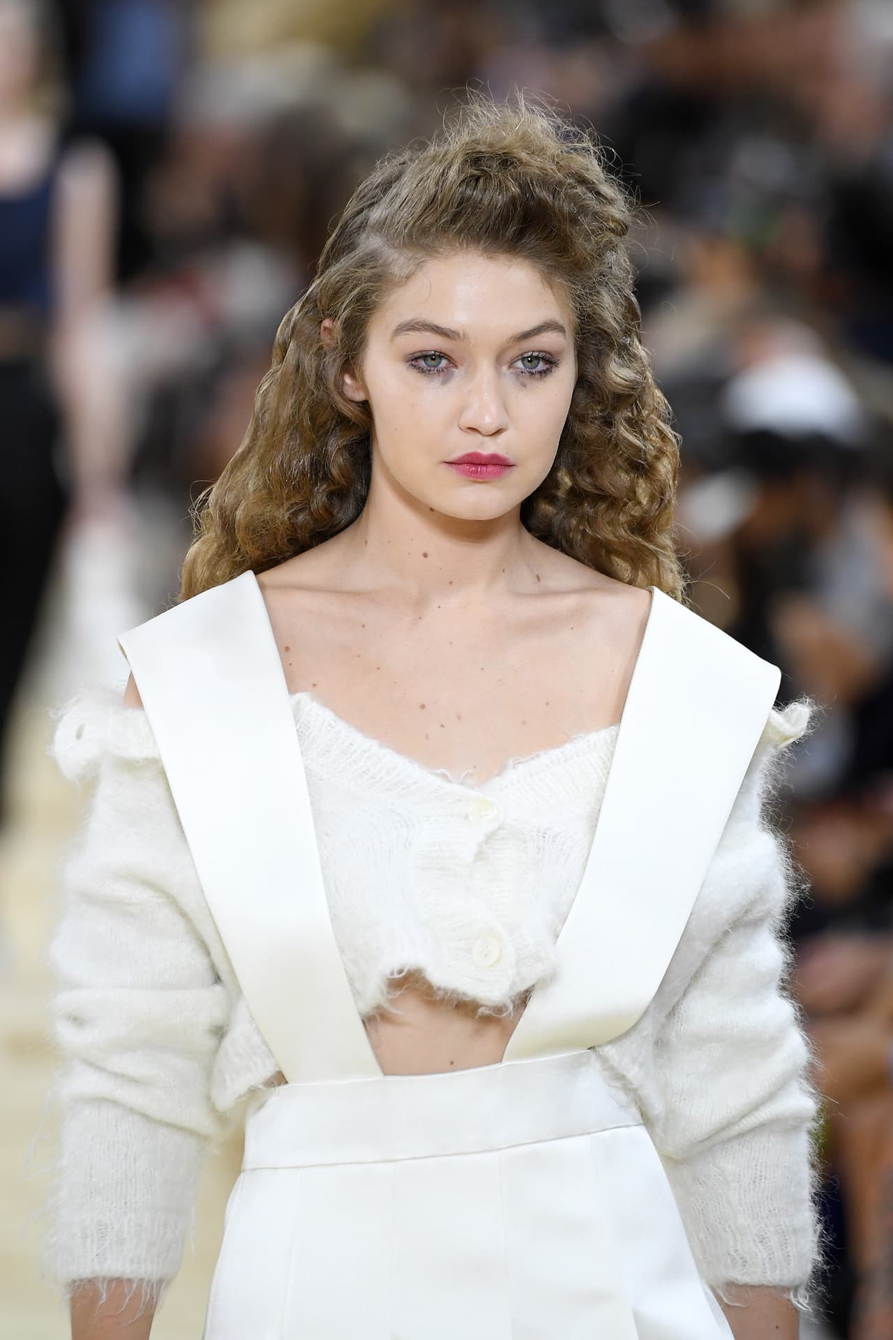 De acuerdo con E! News, la modelo 
<b>Gigi Hadid </b>fue demandada el mes pasado por publicar una foto de su ex Zayn Malik en una historia de Instagram. La demanda también fue por 
<b>150 mil dólares.</b>