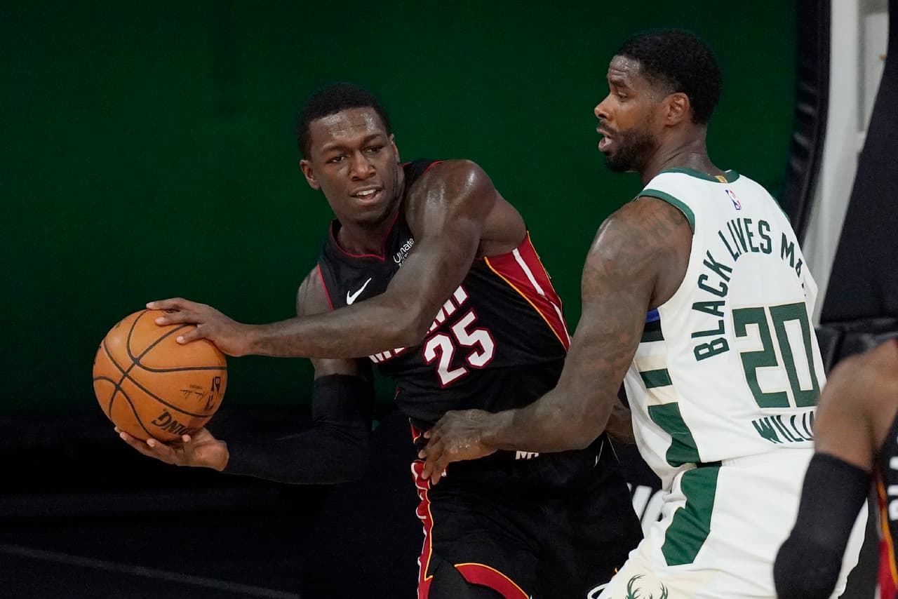 Con un marcador de 103-94 a favor, el Miami Heat finiquita la serie y manda a los Bucks de vuelta a Milwaukee.