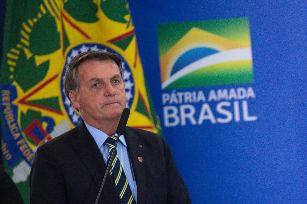 El presidente de Brasil, 
<b>Jair Bolsonaro</b> (65), altamente criticado por restarle importancia al coronavirus, terminó contagiado por la enfermedad.