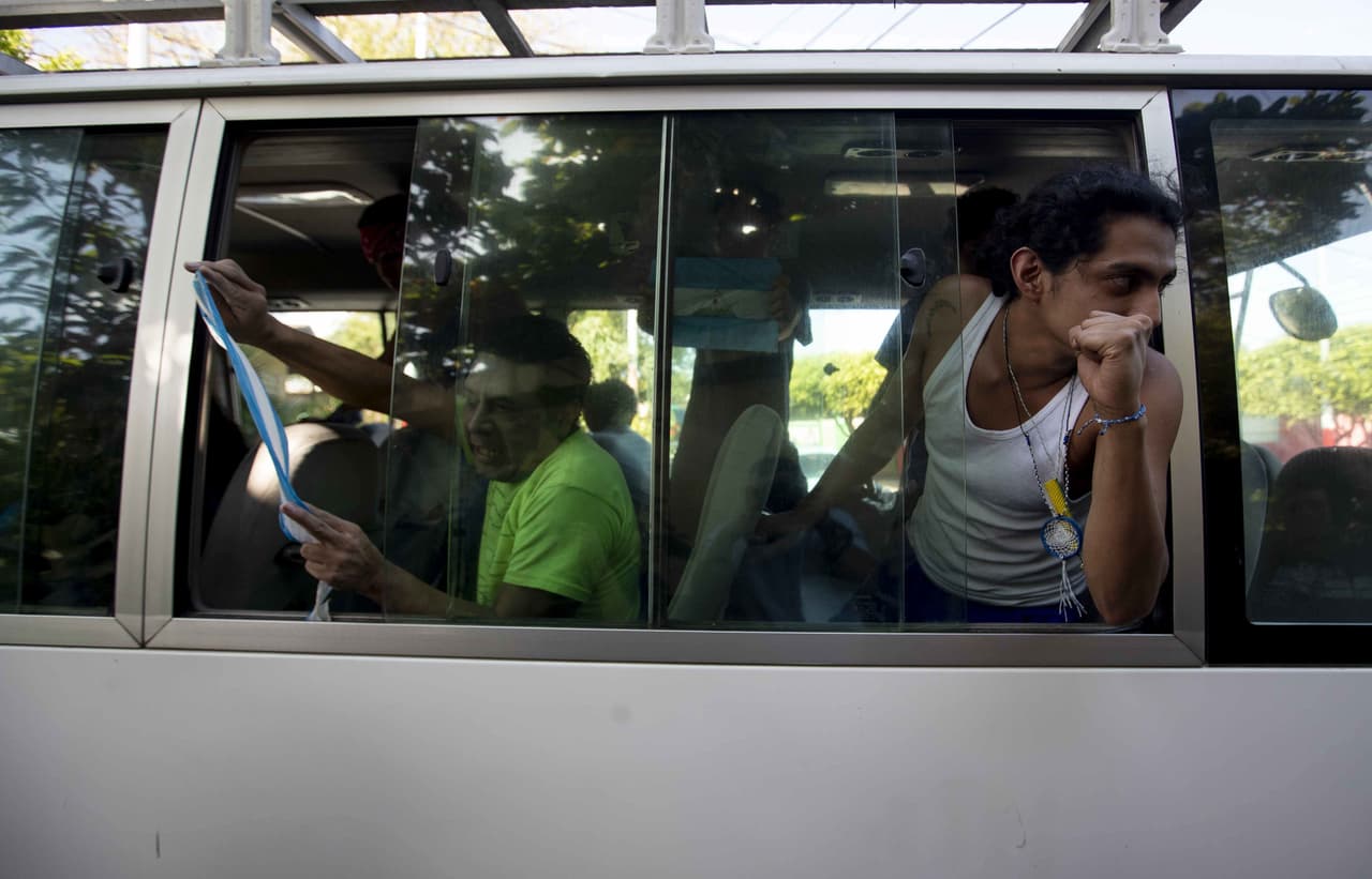 "La próxima liberada será Nicaragua": dan casa por cárcel a 100 presos políticos previo a las negociaciones entre gobierno y oposición 