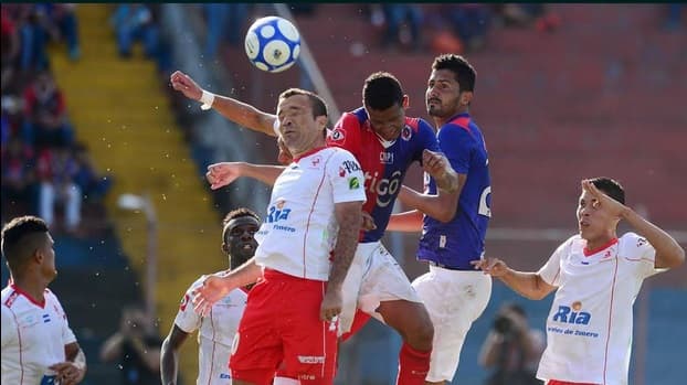 El FAS mantiene el liderato del fútbol salvadoreño