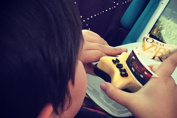 El pequeño Santiago, hijo de 
<b><a href="http://www.univision.com/temas/sebastian-rulli">Sebastián</a></b> y 
<b><a href="http://www.univision.com/temas/cecilia-galliano">Cecilia</a></b> actualmente tiene 7 años.