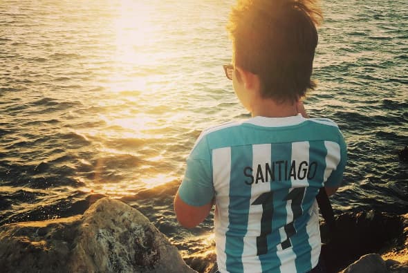 "Yo estoy muy tranquila con ese asunto (
<b><a href="http://www.univision.com/temas/sebastian-rulli">Sebastián Rulli</a></b>) y Santi es eso, al verlo feliz, al ver que el papá y la mamá se hablan, al notarle la felicidad a él qué puedo pedir", dijo a 'Radio Fórmula' hace algunos meses atrás.