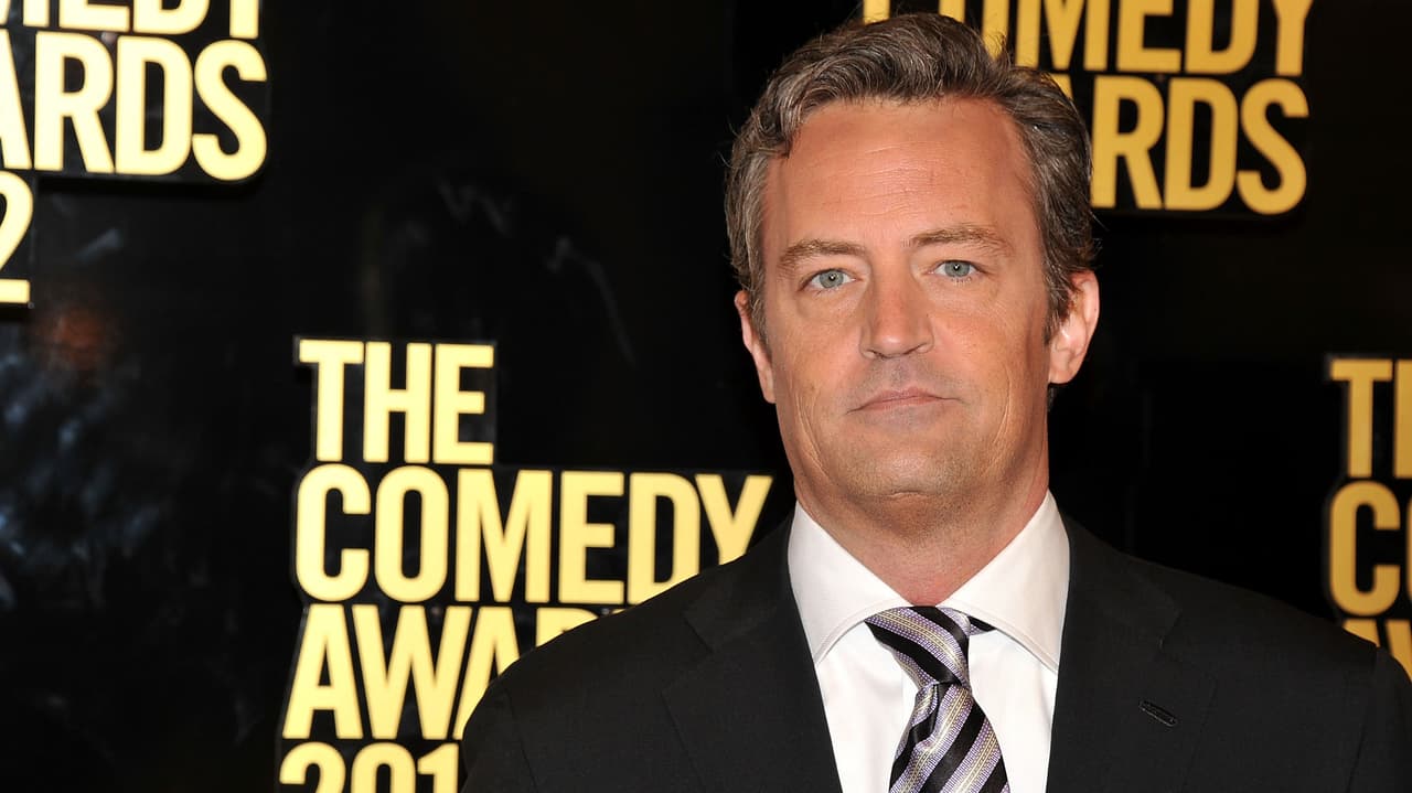 "Estamos totalmente devastados": el emotivo mensaje de los protagonistas de ‘Friends’ tras la repentina muerte de Matthew Perry 