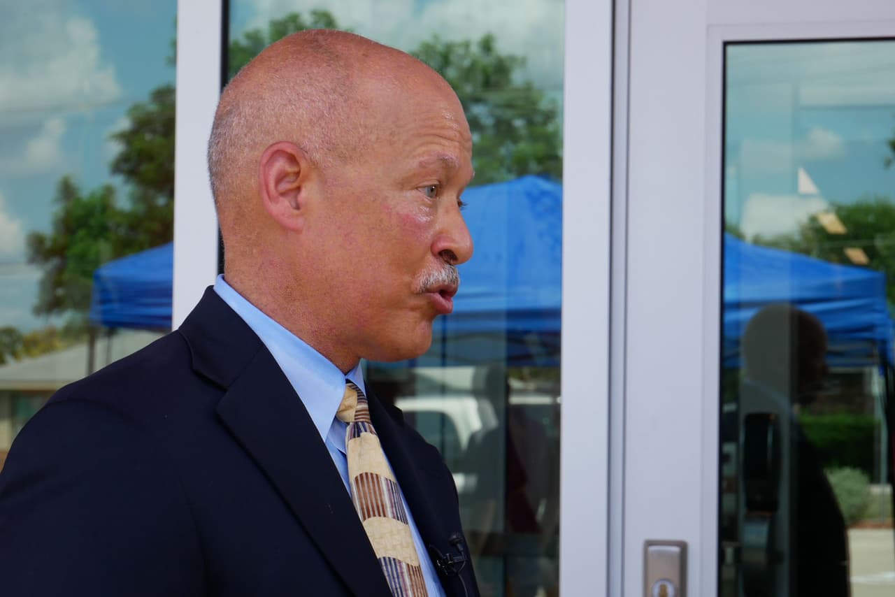 El fiscal de distrito penal del condado Dallas, John Creuzot, dijo no haber esperado la alta cantidad de personas que participaron.